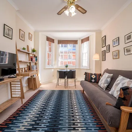 Elegant Bloomsbury Flat In Historic Central London Pass The Keys